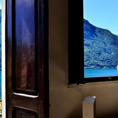 Altido Beautiful Apt For 3 With Picturesque Lake View *